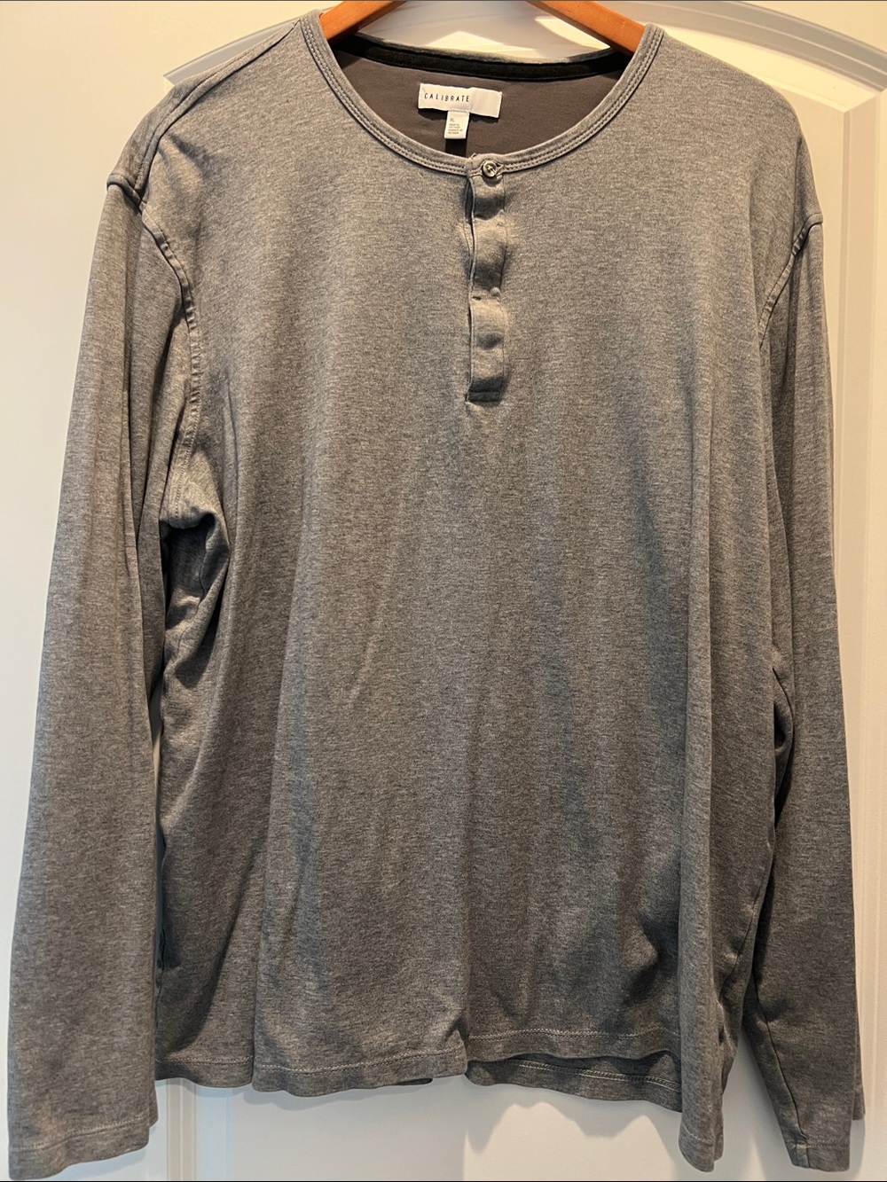 C2 by Calibrate Men's Long-Sleeve Henley in Gray